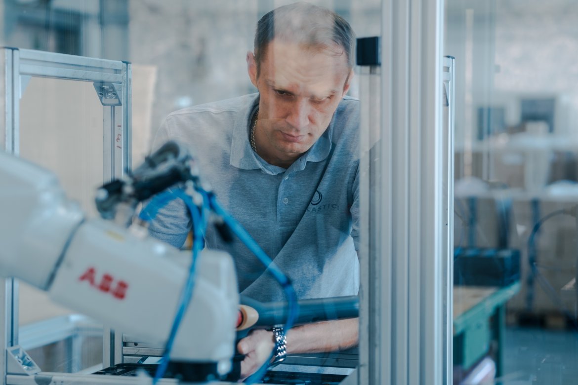 Webdesign Referenz: Kai Plastics - Impression